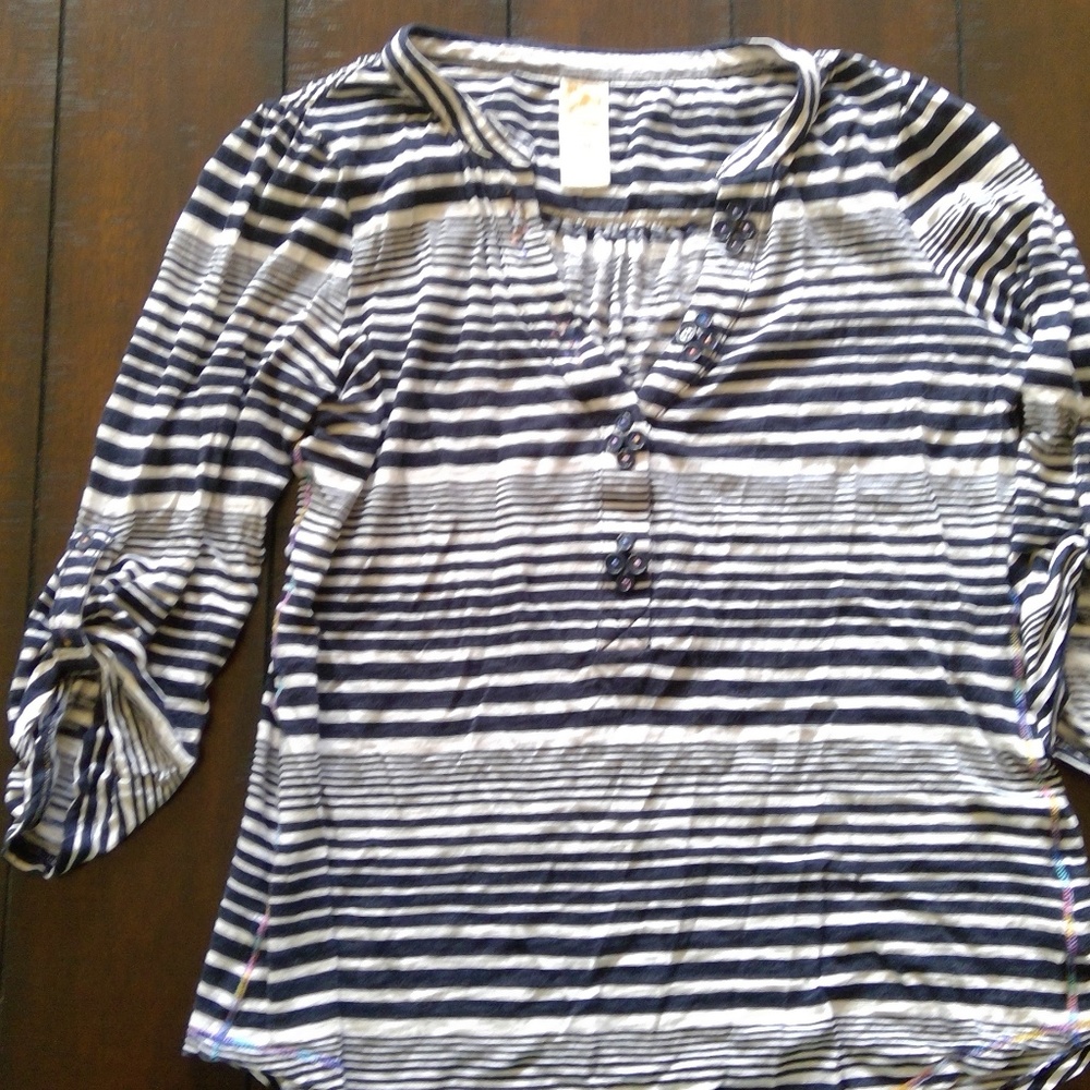 !5 for $20! Anthropologie C Keer Henley M